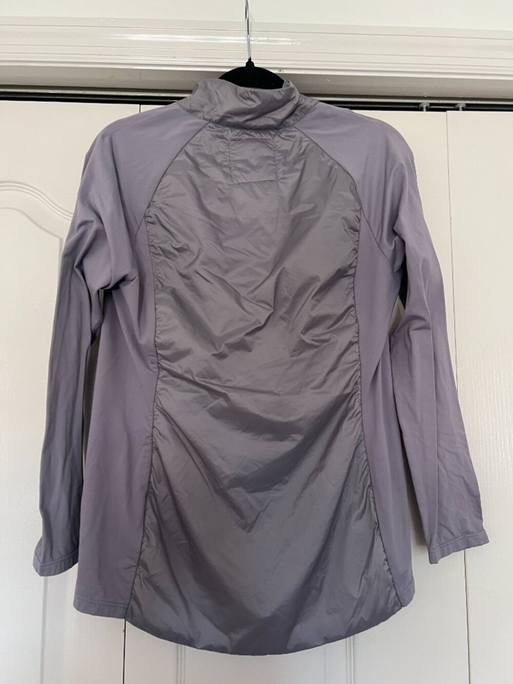 Light/Warm Workout Jacket - Picture 3 of 3